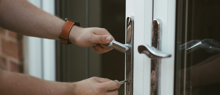 24 hour key locksmith Avenal